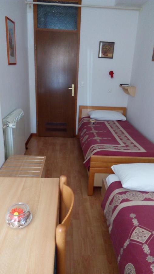 Accomodation Pertout Nova Gorica Exterior foto